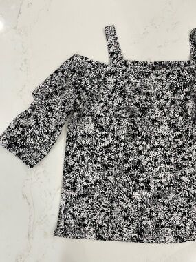 NYDJ Black, White, & Pink Cap Sleeve Blouse